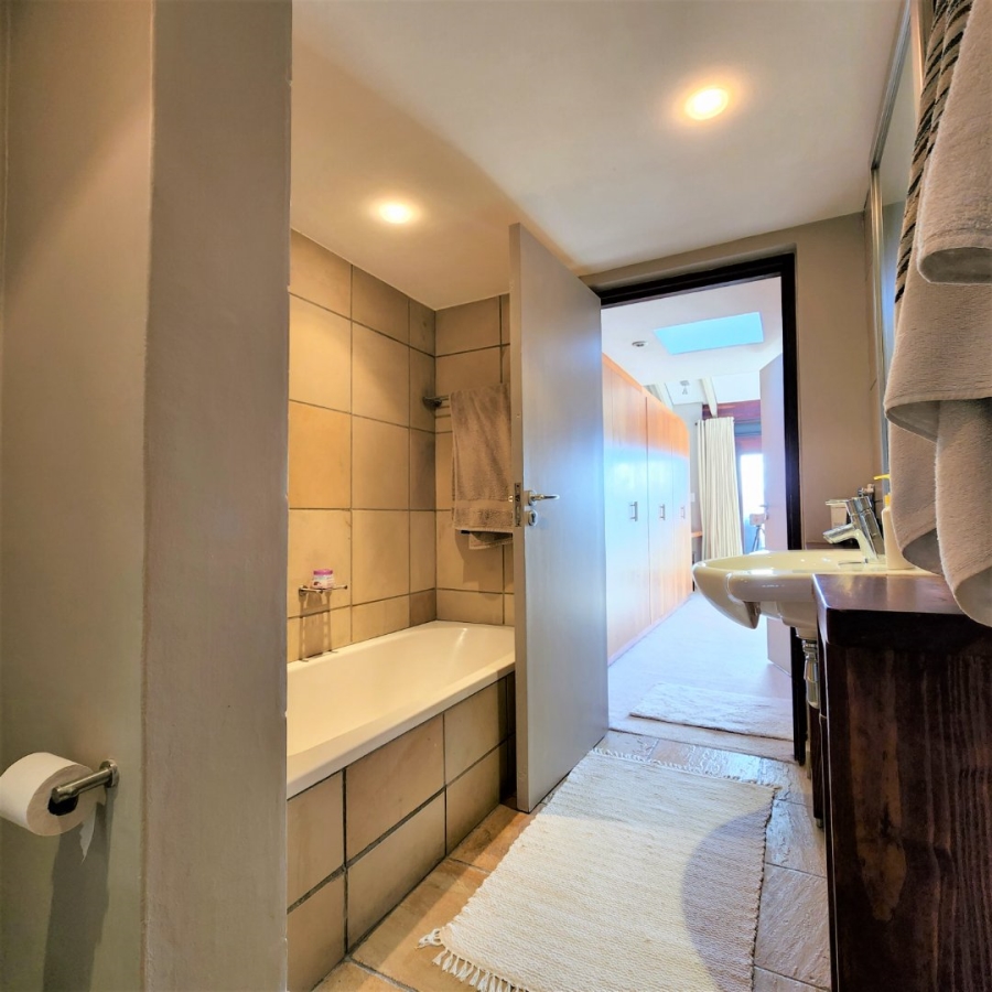 To Let 2 Bedroom Property for Rent in Oubaai Western Cape